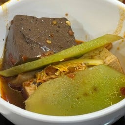 สุกี้จินดา ออนติวานนท์