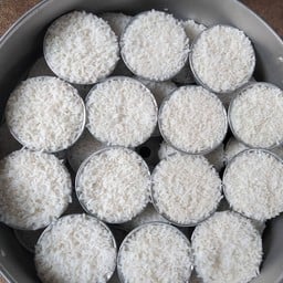ข้าวนึ่งอบไอน้ำ  ราชาข้าวนึ่ง สาขาสกลนคร สาขาสกลนคร