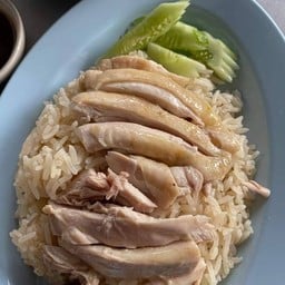 ข้าวขาหมู ข้าวมันไก่ หัวโค้ง