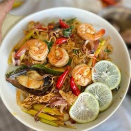 มาม่าแซ่บแห้งทะเล