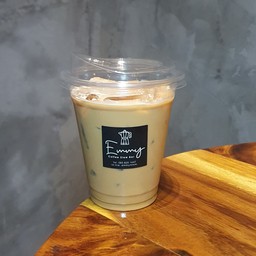Es-yen ( Thai style coffee)