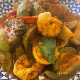 ผัดพริกแกงกุ้ง_มะเขือเปราะ