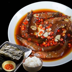 กุ้งดองซีอิ้วเกาหลี 10 ตัว ข้าวญี่ปุ่น  สาหร่าย แถมฟรี น้ำจิ้มซีฟุ้ด 1 กระปุก