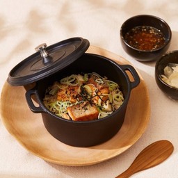 Roasted salmon with japanese rice