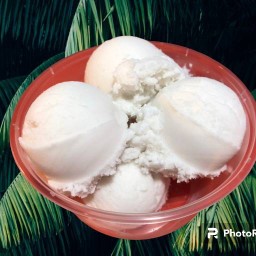 ไอติมน้องรวย กัลปพฤกษ์ หลังป้ายโฆษณาใหญ่. ฝั่งตรงข้ามโฮมโปร. จุดกลับรถใต้สะพาน