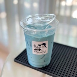 ชาอัญชันนมสด