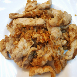 หมูทอดกระเทียมพริกไทย