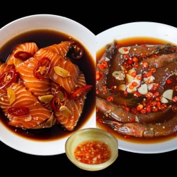 แซลมอนดองซีอิ้ว 100 กรัม กุ้งดอง 10 ตัว น้ำจิ้มซีฟุ้ด 1 กระปุก