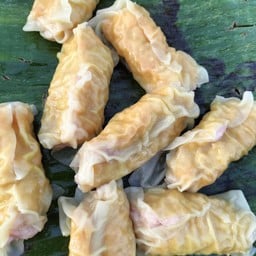 เกี๊ยวเด้ง แซ่บเวอร์ หน้าอเมซอนบ่อนไก่