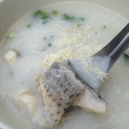 ข้าวต้มปลา พิเศษ