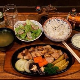 เซต♨️เทปันยากิหมูบูตะ🥢