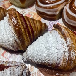 Lemon cream cheese Croissant