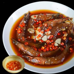 กุ้งดองซีอิ้ว 10 ตัว พร้อมน้ำจิ้มซีฟู้ด