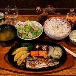 เซต♨️เทปันยากิปลาซาบะ🥢