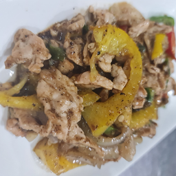 หมูผัดพริกไทยดำ