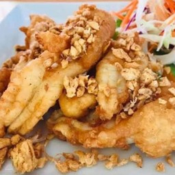 ไข่หมึกทอดกะเทียม