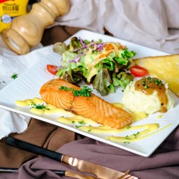 สเต๊กปลาแซลมอน