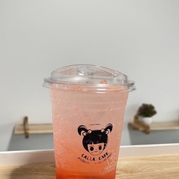 สตอเบอรี่โซดา