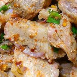 น้ำตกคอหมูย่าง