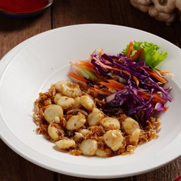 หอยเชลล์ทอดกระเทียม