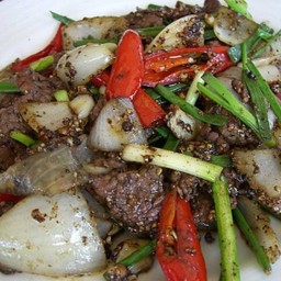 นกกระจอกเทศพริกไทยดำ
