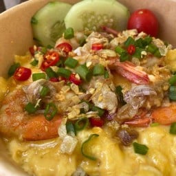 ดื่ม (ข้าวไข่ข้นและกาแฟสด)