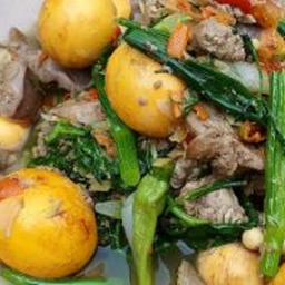 แกงอ่อมพวนไก่