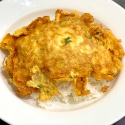 กะเพรากะไข่เจียว