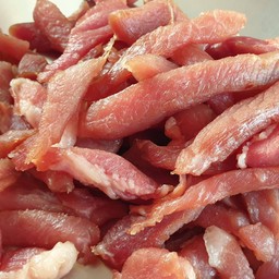 หมูแดดเดียว 500 กรัม (ไม่ทอด)