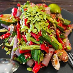 ตำสายบัวหอยแครง