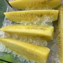 แตงโม เหลือง