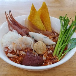 ก๋วยเตี๋ยว เย็นตาโฟต้มยำ