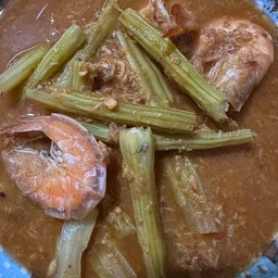 ครัวบ้านแม่ อาหารตามสั่ง