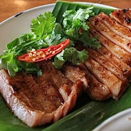 ข้าวญี่ปุ่น หน้าคอหมูย่าง