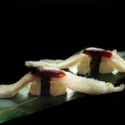 ครีบปลาตาเดียวไซเกียวซูชิ