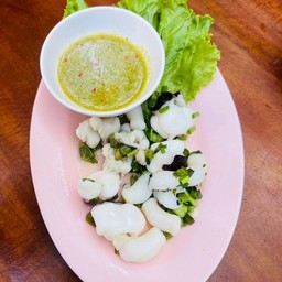 ปลาหมึกลวกจิ้ม
