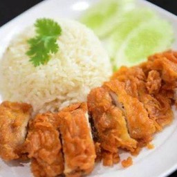 ข้าวหน้าไก่กรอบ