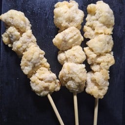 ลูกชิ้นชุบแป้งทอด กับ น้ำจิ้มโคตรเด็ด สาขา 2