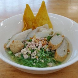 เกาเหลา น้ำใสลูกชิ้นปลา