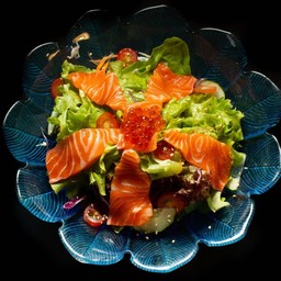 สลัดปลาแชลมอน