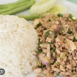 ลาบหมูราดข้าว