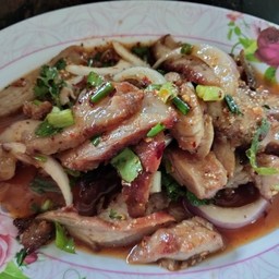 น้ำตกหมู