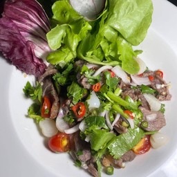 ยำเนื้อย่าง
