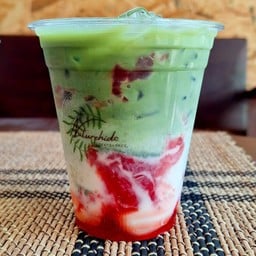 STRAWBERRY MATCHA LATTE