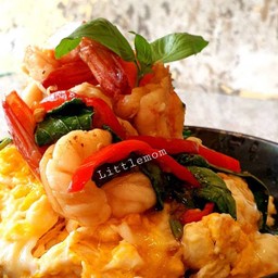ข้าวไข่ข้นลาวา+กุ้งกะเพรา