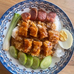 ข้าวหมูกรอบ