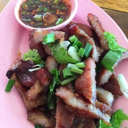คอหมูย่างจิ้ม