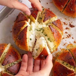 Cream Cheese Garlic BIG BUN