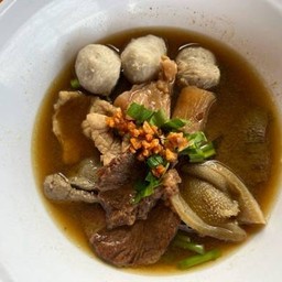ก๋วยเตี๋ยวเนื้อ