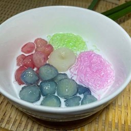 คำหวาน ปานเอ่ย Ying Charoen  Market